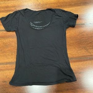 GOOD hYOUman | scoop neck black tshirt | small